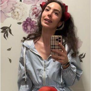 Meet your Posher, Anita